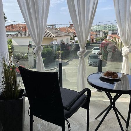 Giovanna Apartment With Terrace And Free Parking Pula Exterior foto