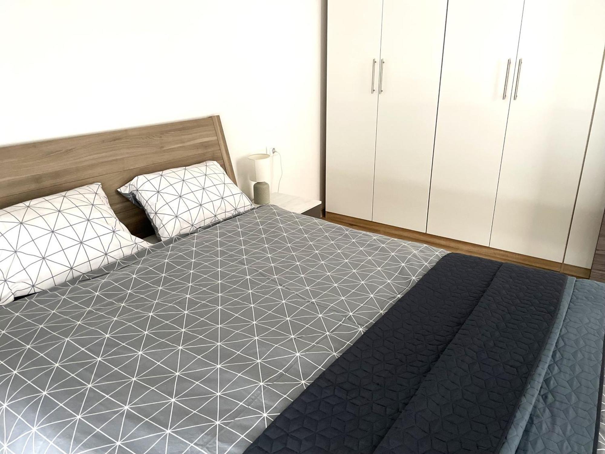 Giovanna Apartment With Terrace And Free Parking Pula Exterior foto